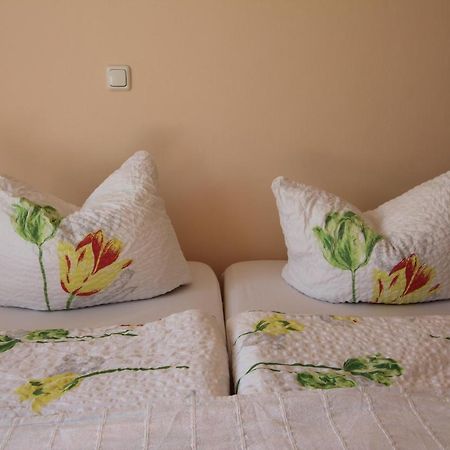Gastehaus Weingut Rossler Hotel Lorch am Rhein Luaran gambar
