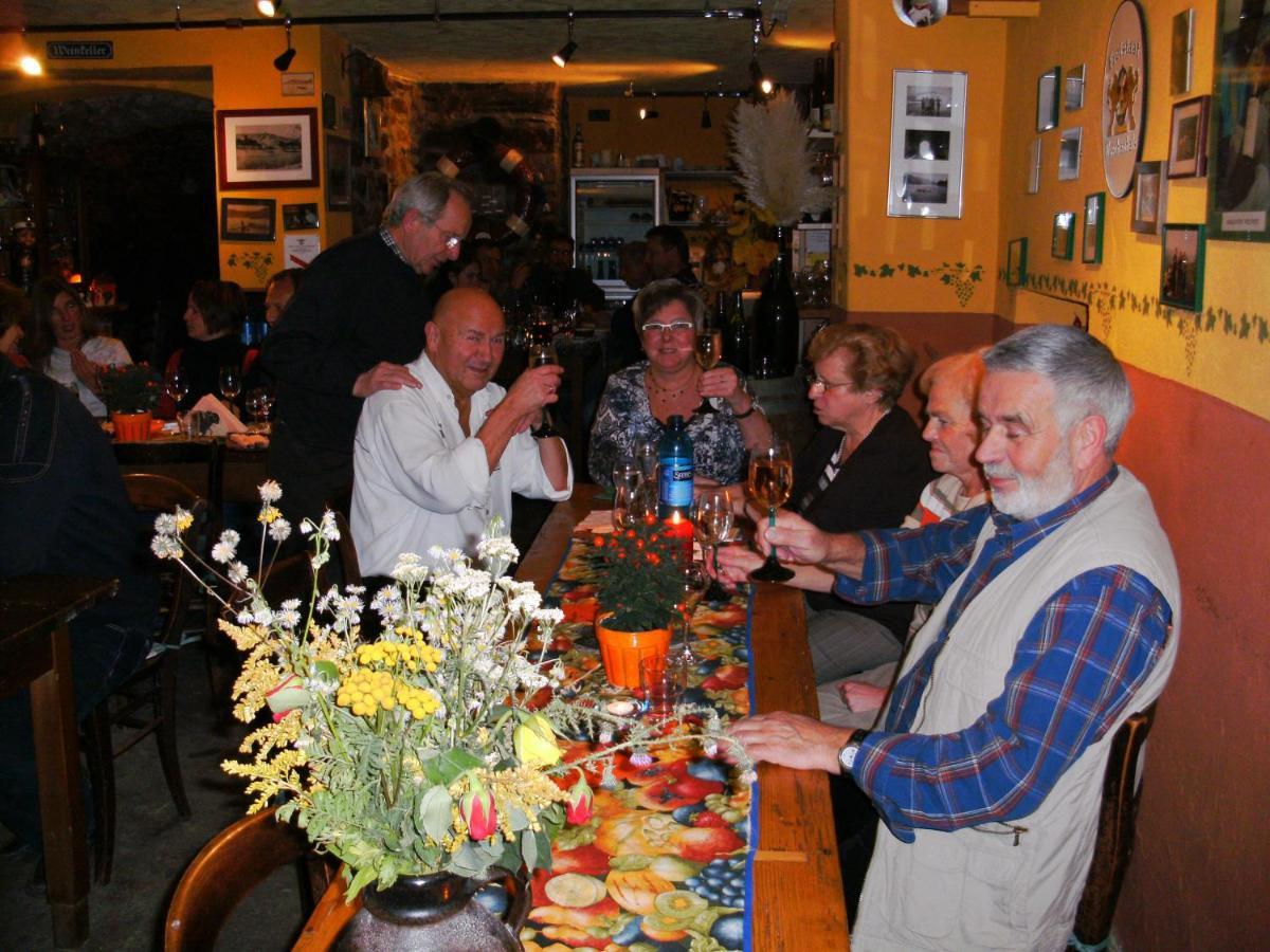 Gastehaus Weingut Rossler Hotel Lorch am Rhein Luaran gambar